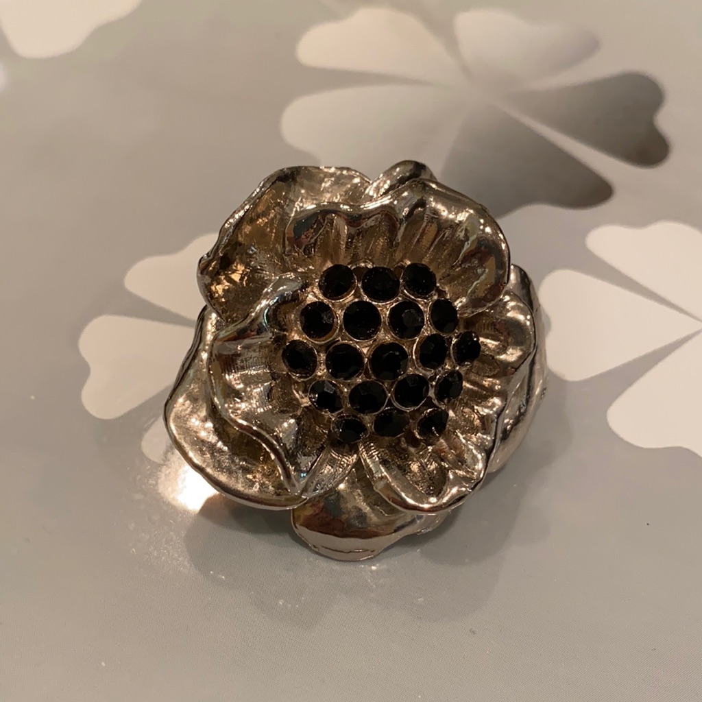 Bebe Flower Ring